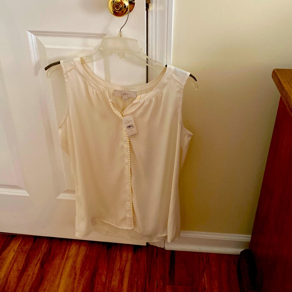 Sleeveless top